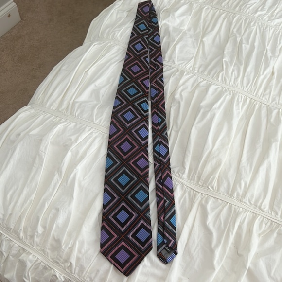 Robert Talbots Best of Class Silk Tie - Picture 8 of 8